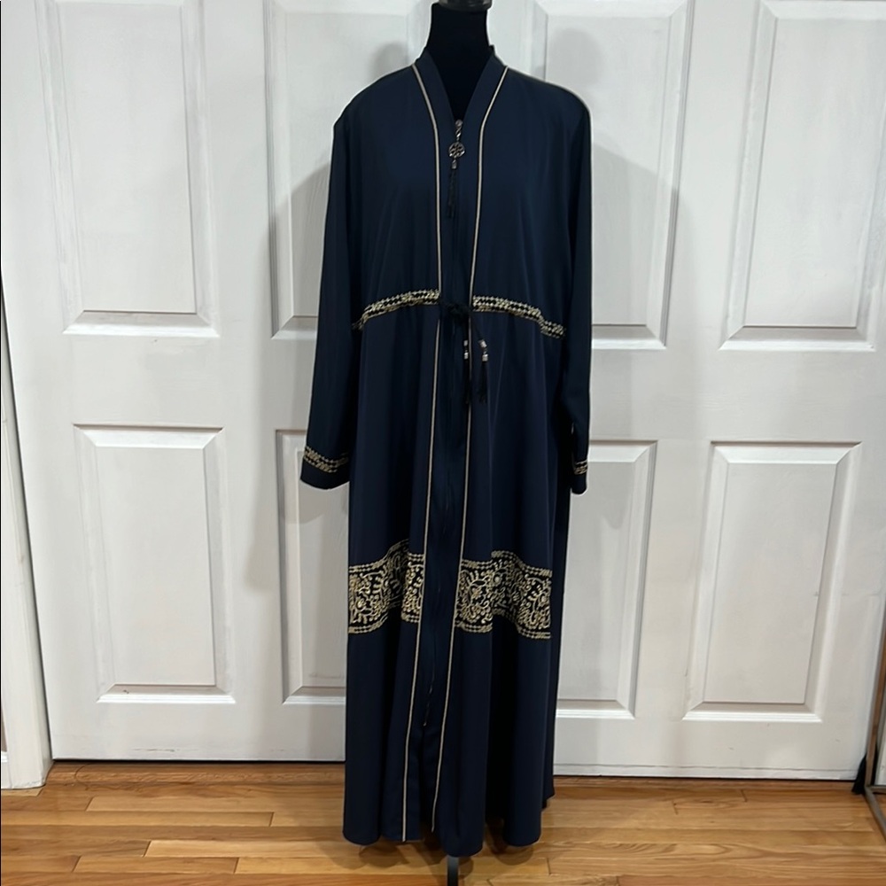 Pre-owned 💙💛Elegant Navy Blue and Gold Long Robe dress